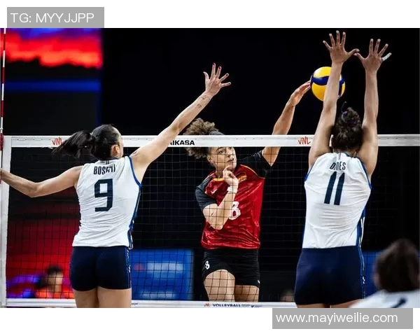 重庆排球队在世界杯中的战术表现分析与精彩瞬间回顾